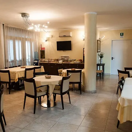 Hotel Demar 3*